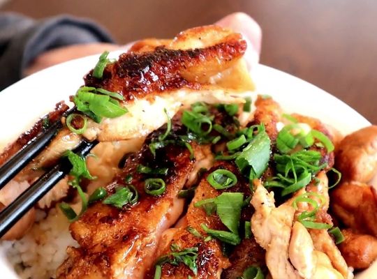 ガリバタチキン丼