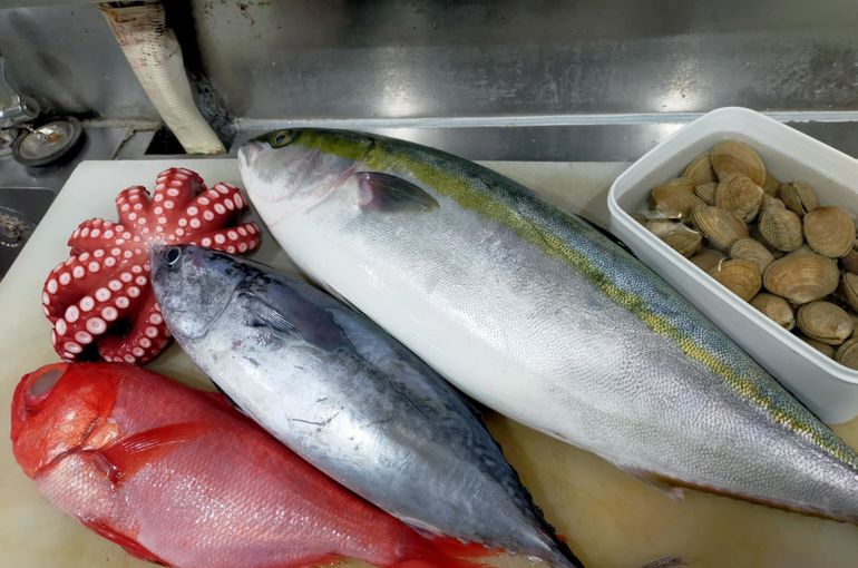 金目鯛ぶりひらそうだ北海あさり