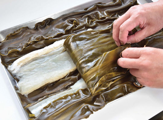 平目の羅臼昆布〆