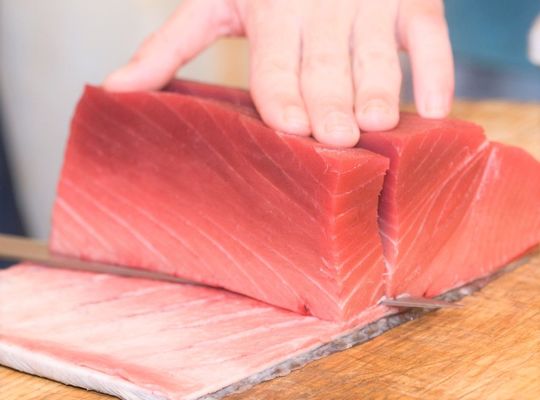 天然生本まぐろ
