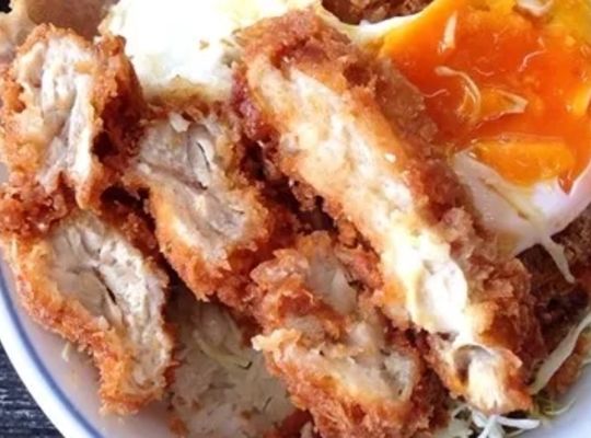 チャーシューエッグかつ丼